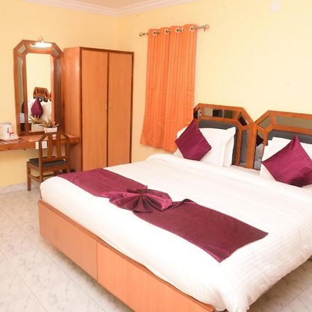 Hotel Vijaya Residency Anakapalle Luaran gambar